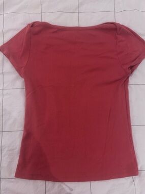 Old Navy Women's Short-Sleeve Tee in Coral-Red